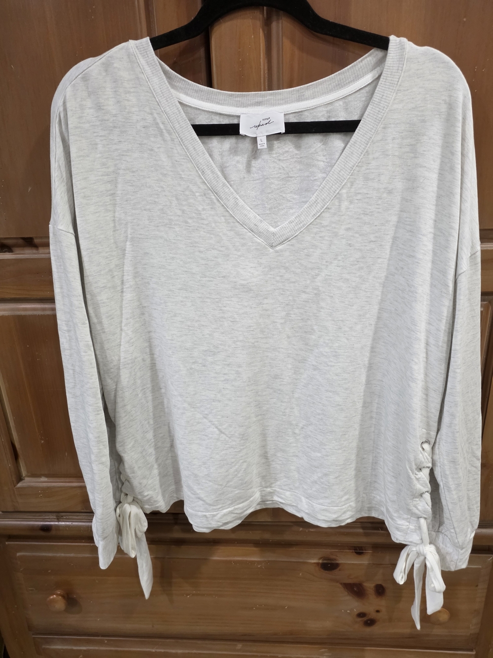 Soma Wknd Creamy Gray V-Neck Long Sleeve Large